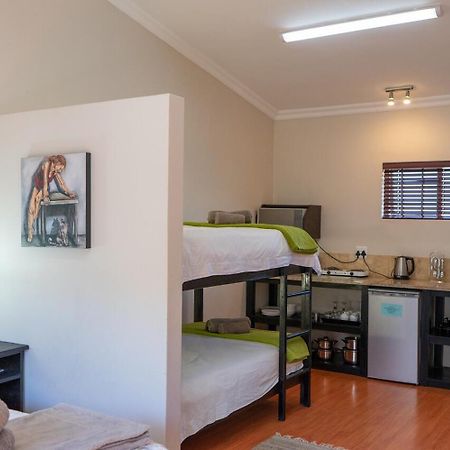 Hotel Aloe Manor Oudtshoorn Esterno foto