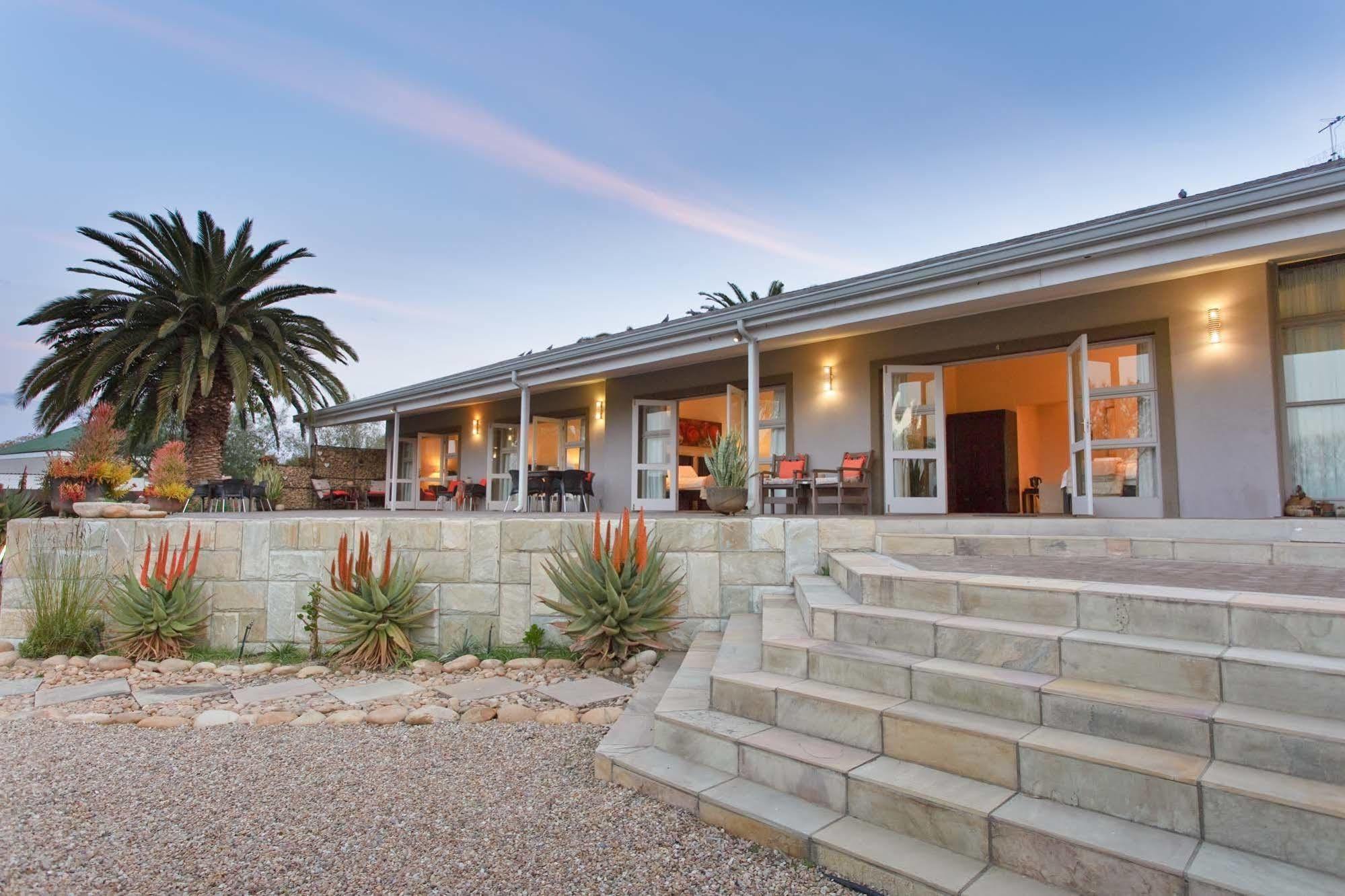 Hotel Aloe Manor Oudtshoorn Esterno foto