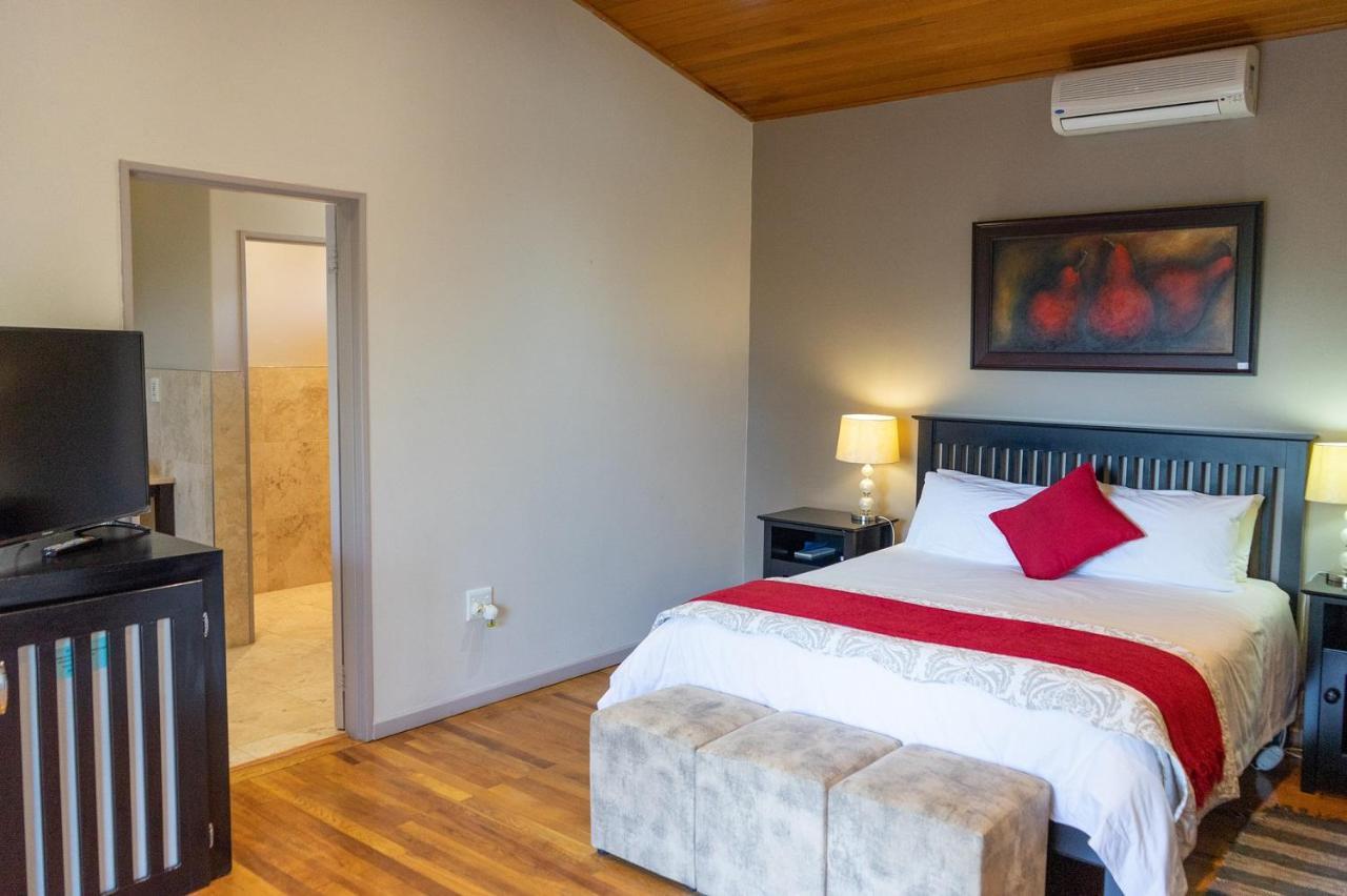 Hotel Aloe Manor Oudtshoorn Esterno foto